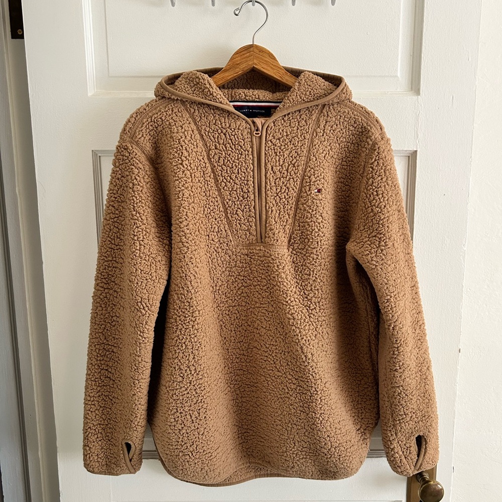 🧥 [Tommy Hilfiger] Hoodie, 1/4 Zip, Sherpa, Faux Fur, Shirt Tail Hem Size M, EUC